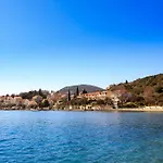 Gostinjska kuća Luka 3*