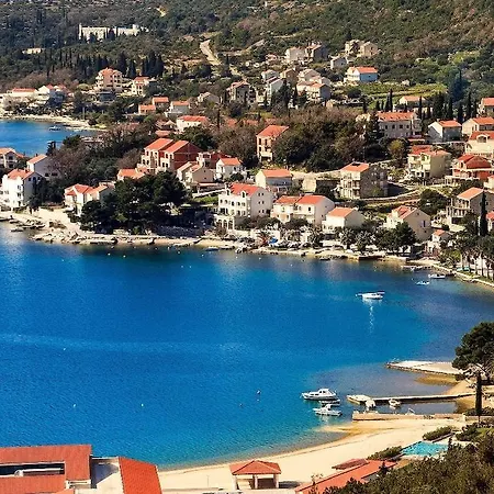 Luka Guest house 3*