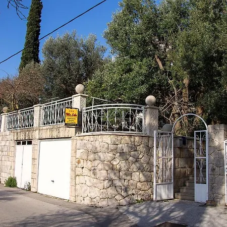 Guest house Luka 3*