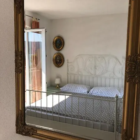Guest house Luka Slano