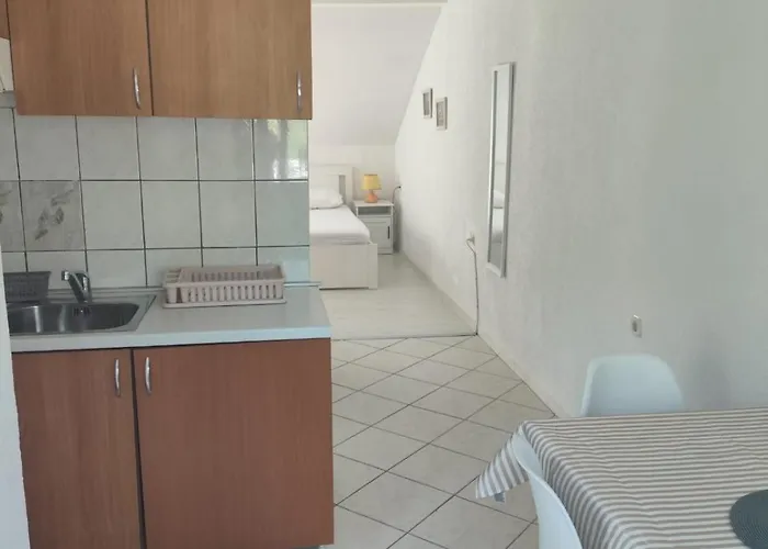 Luka Gostinjska kuća 3*