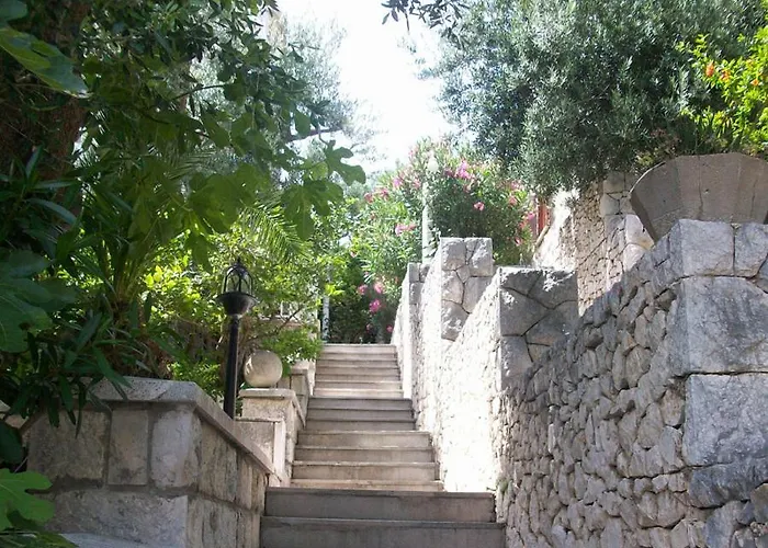 Gostinjska kuća Luka 3*